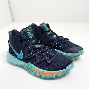 Nike Kyrie 5 UFO Basketball Shoes
